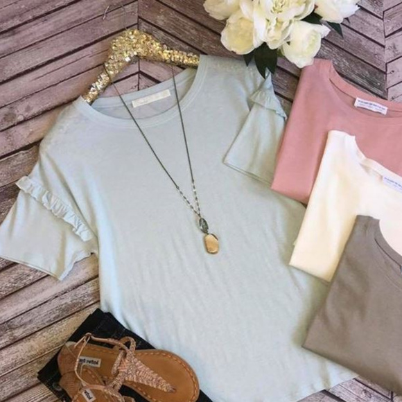 You Can Always Crash at My Place Tops - NEW Boutique Ruffle Sleeve White Tee Large